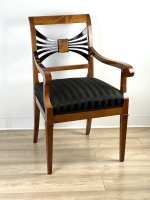 1 eleganckie_krzeslo_biedermeier_podlokietniki-new