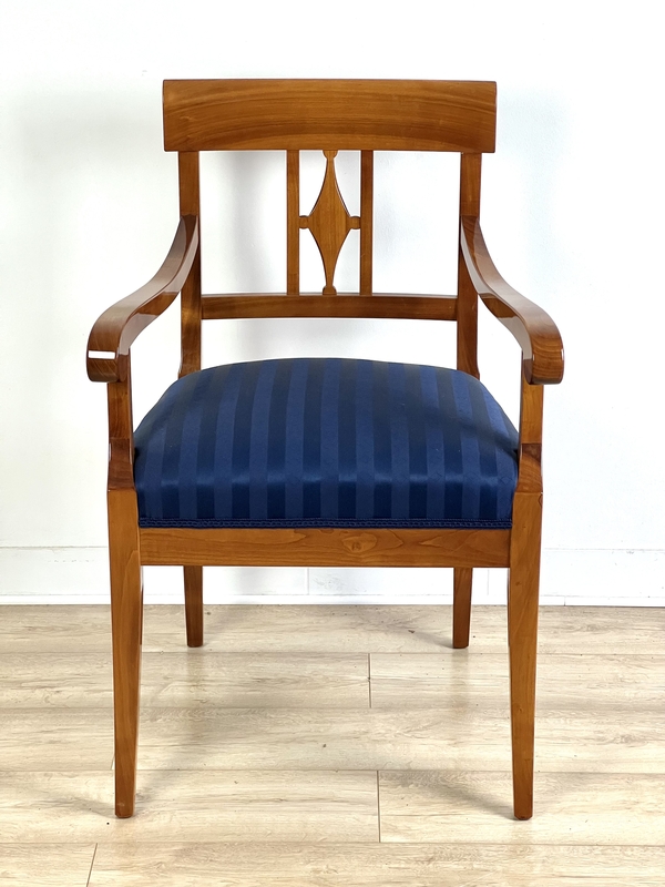 C14 Krzesło z podłokietnikami Biedermeier