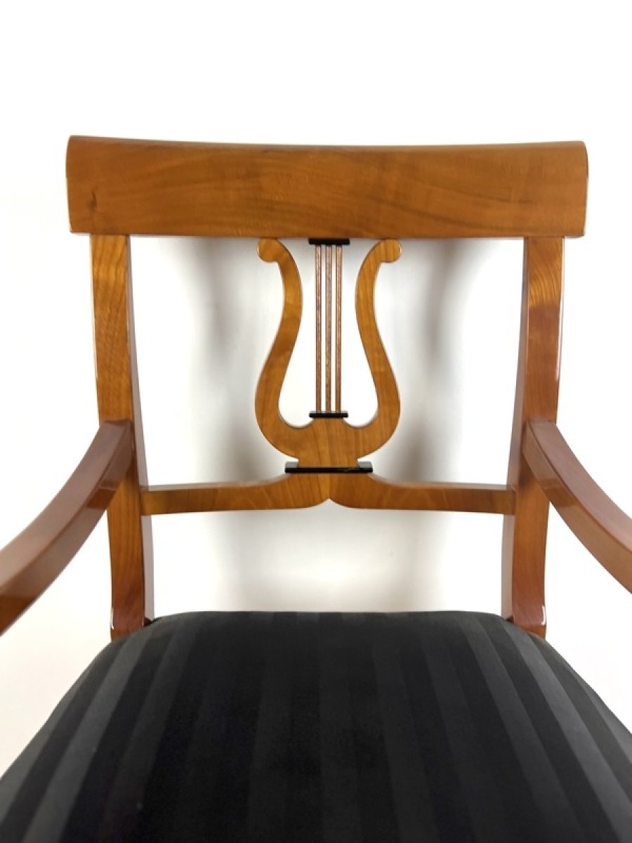 4 stylowe-krzeslo-biedermeier-podlokietniki-lira-w-oparciu-drewno-czeresniowe_5a3fc0f8_0306_104258