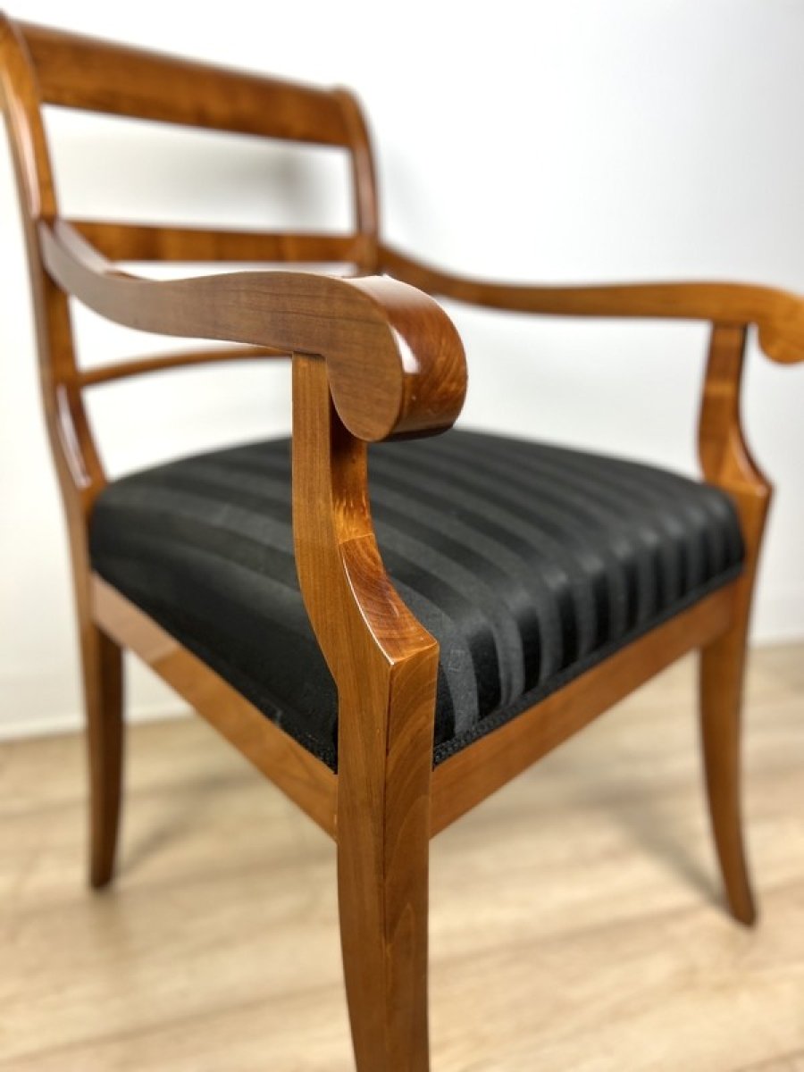 9 mebel-biedermeier-krzeslo-wysoki-polysk-drewno-czeresniowe-podlokietniki_2716533c_0306_101600