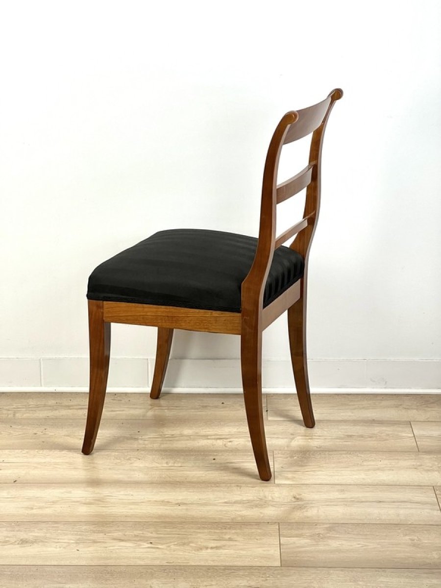 5 klasyczne-krzeslo-biedermeier-proste-oparcie-polysk-drewno-czeresniowe