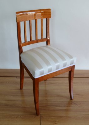 k31-klasyczne-krzeslo-czeresniowe